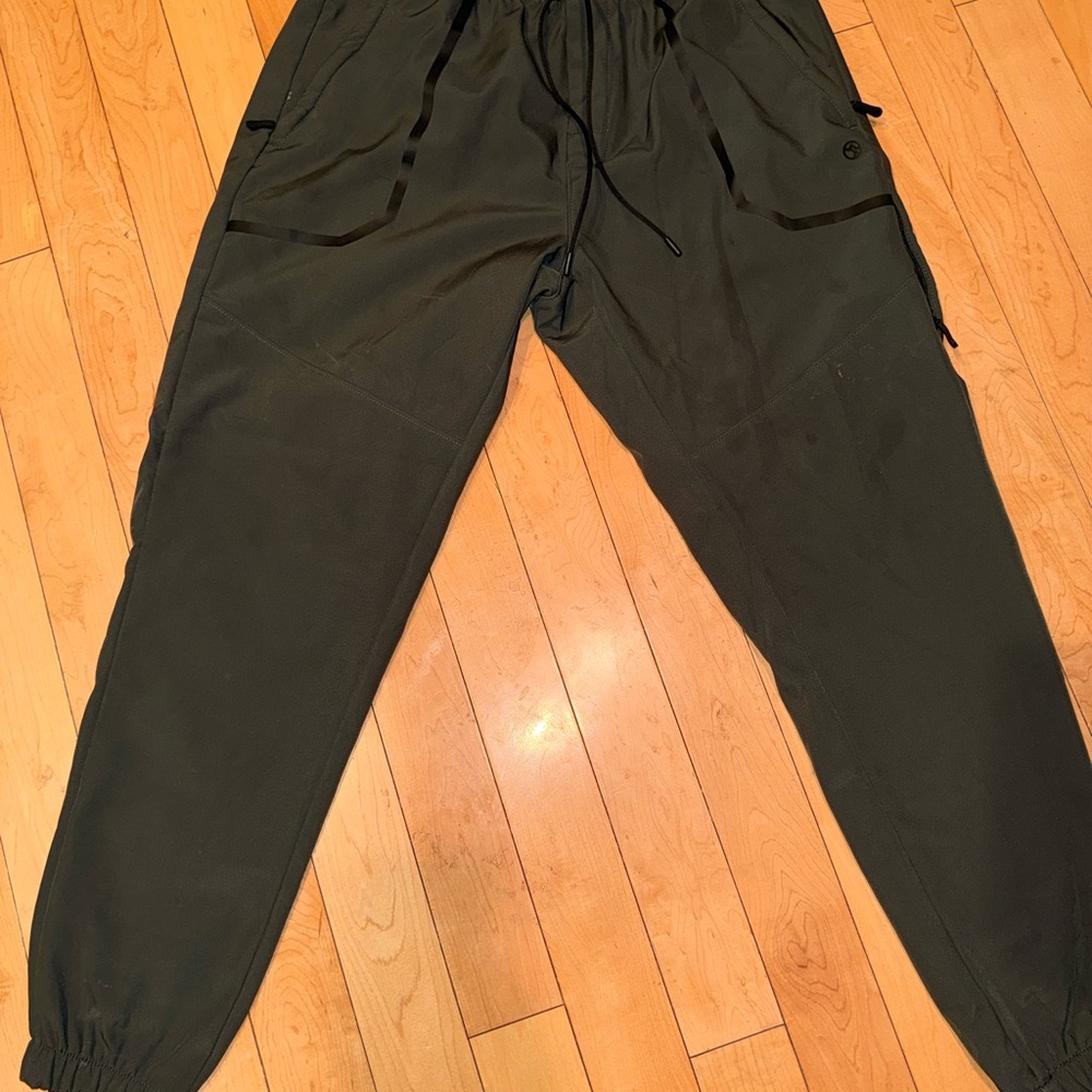 Men's Dark Olive insulated joggers